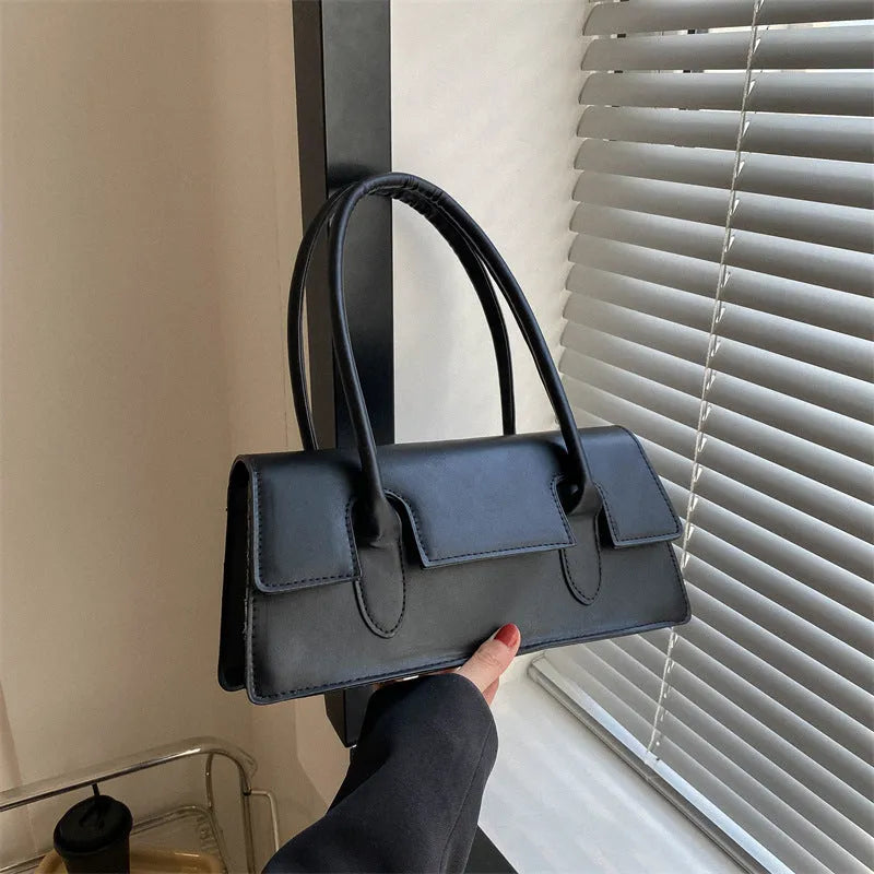 Women's retro-style square shoulder bag in PU leather with single strap and document pocket