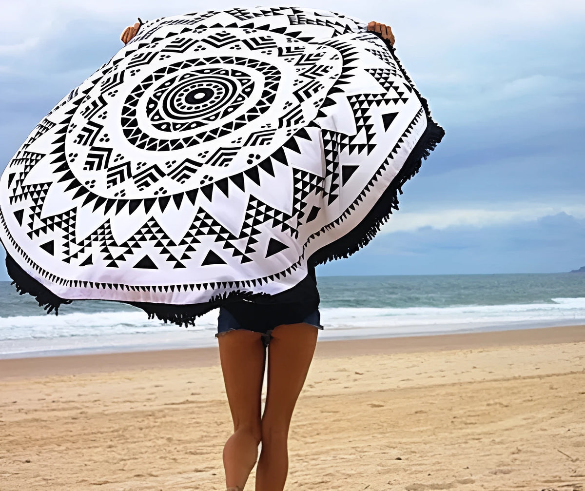 Round printed tassel beach mat in colour combination pattern, 150-155cm diameter, polyester fabric, fringed edge