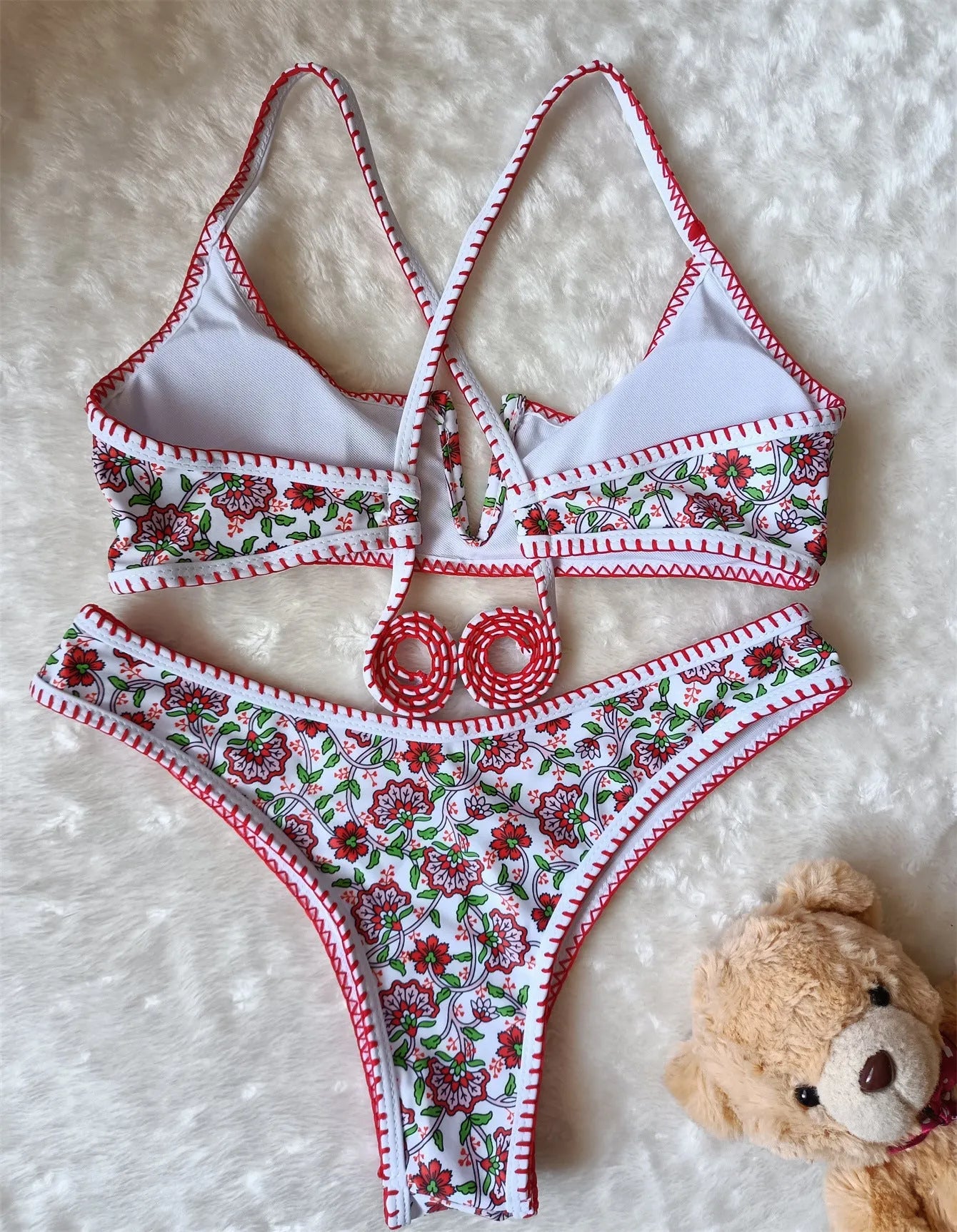 V-neck floral print swimsuit with embroidery detail in quick-drying polyester fabric
