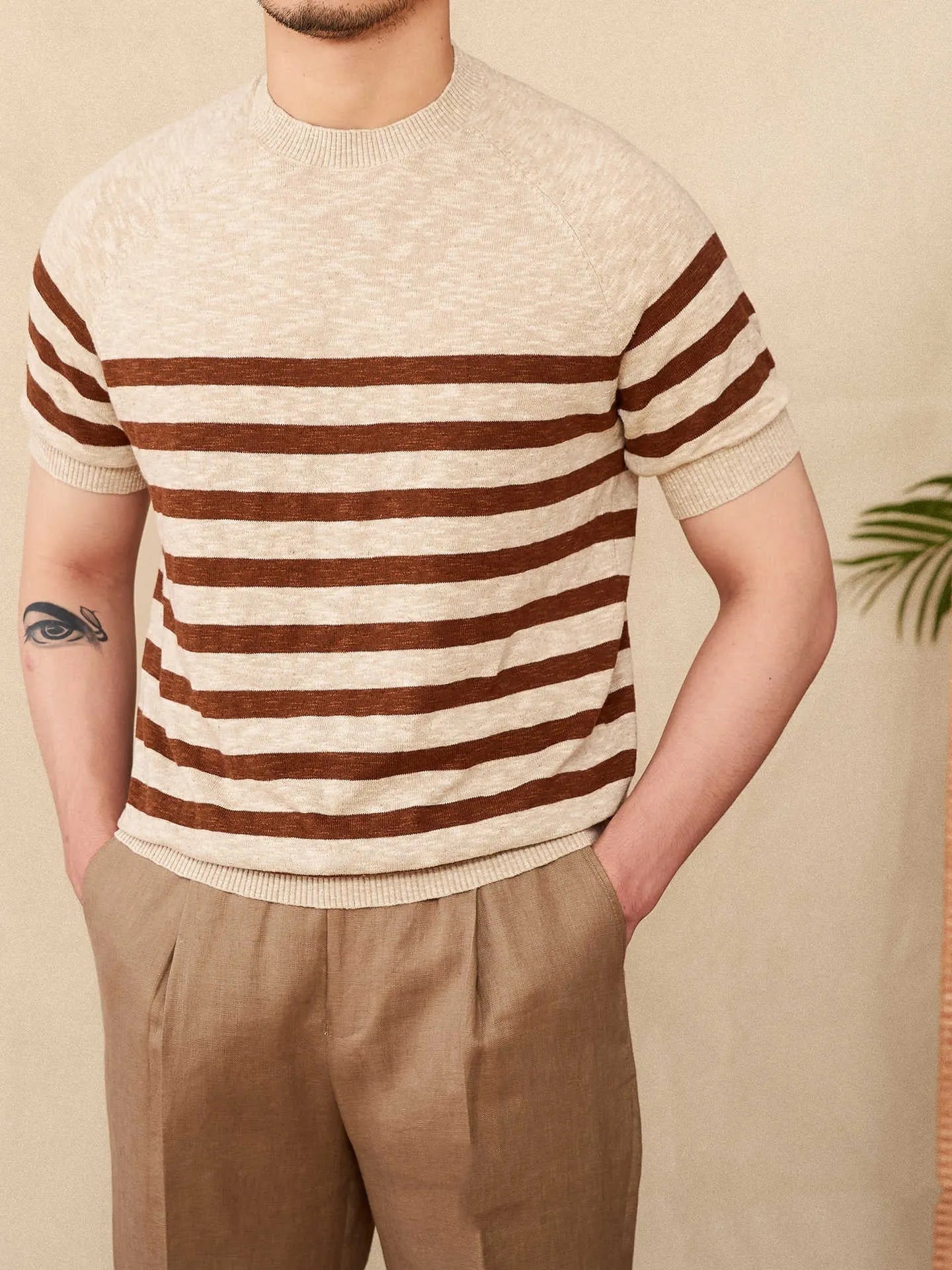 Men's striped linen cotton blend t-shirt with round neck and short sleeves in navy blue colour