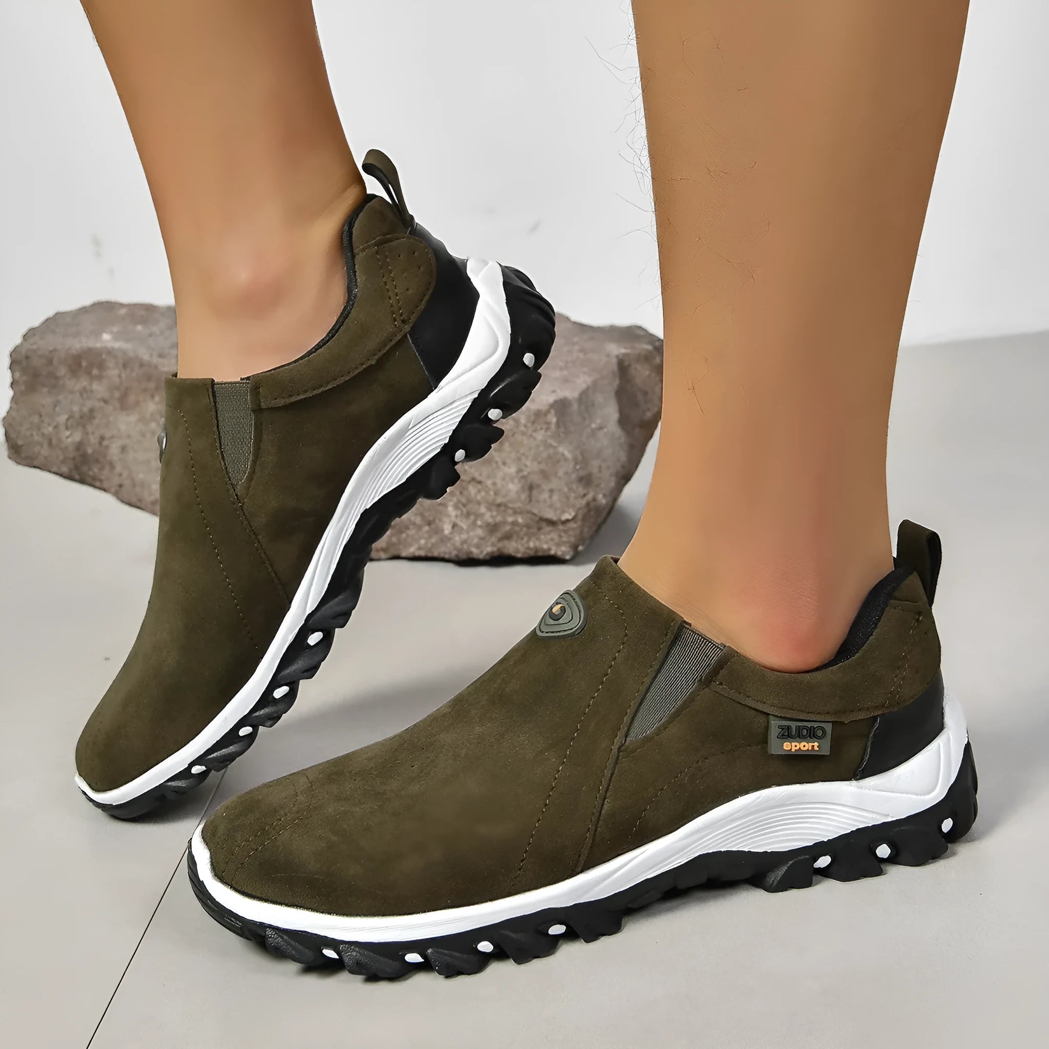 Men's thin round head shallow mouth oversleeve shoes in multiple colours with rubber sole
