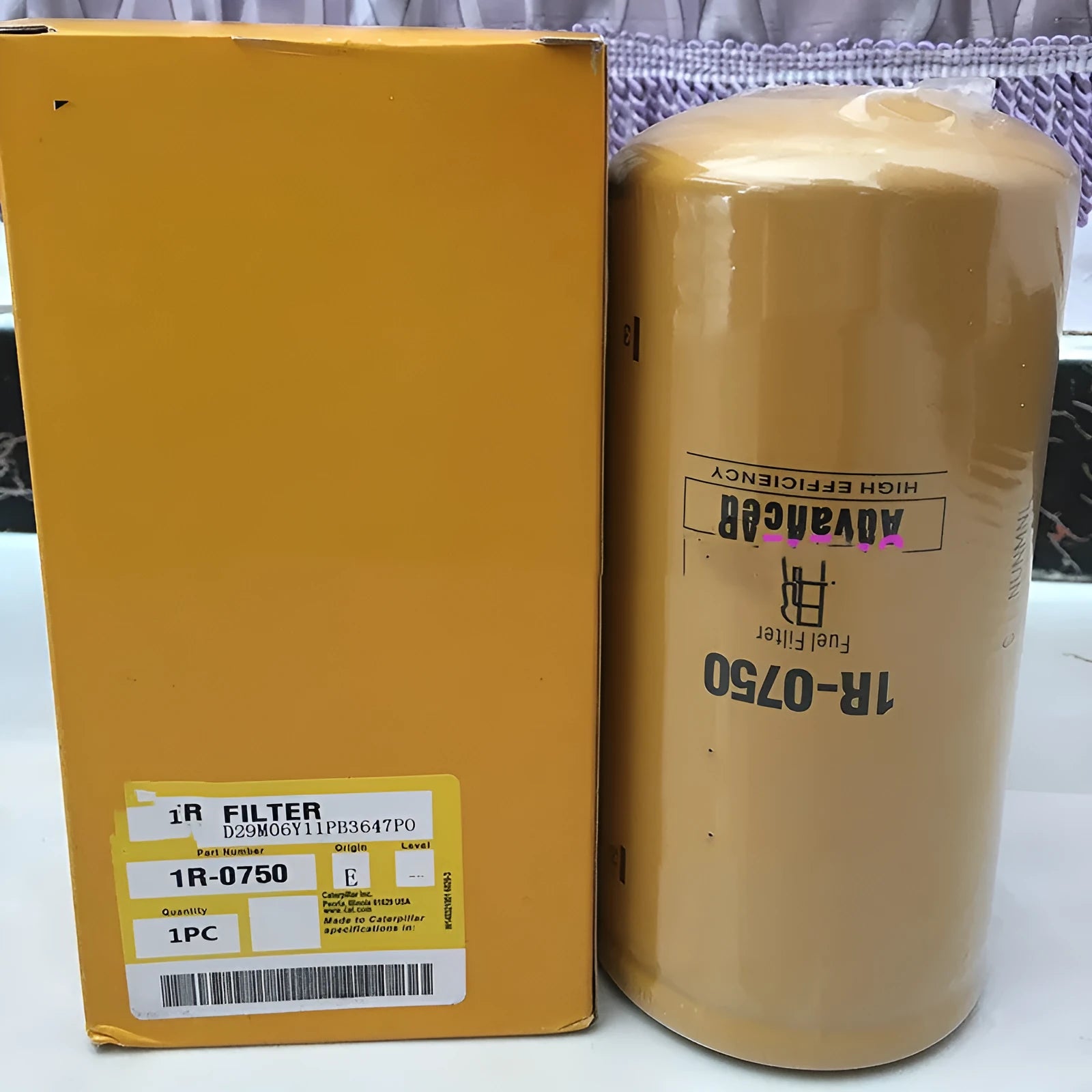 1R-0750 fuel filter element with filter paper construction