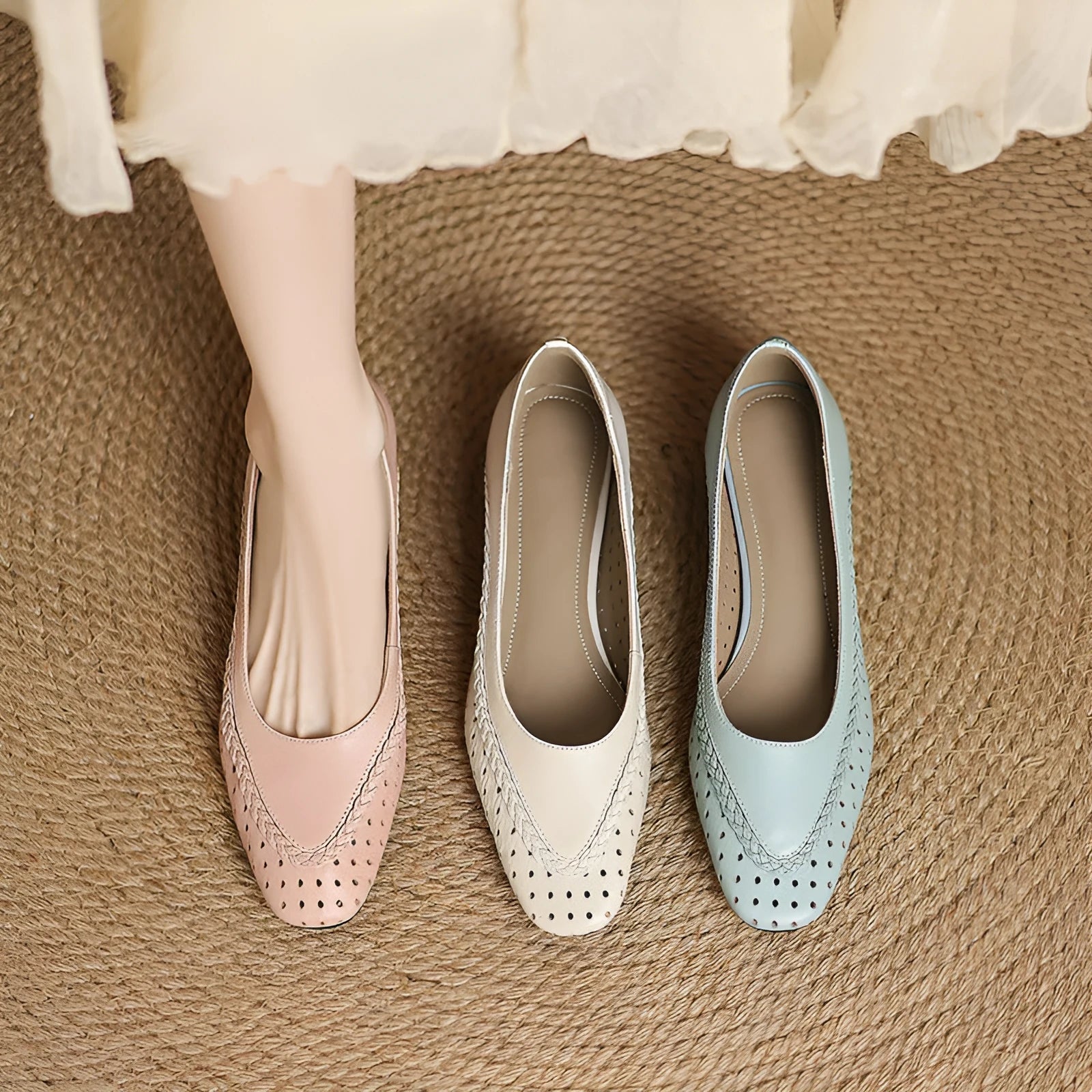 Women's shallow mouth hollow-out round toe mid heel sandals in light colours