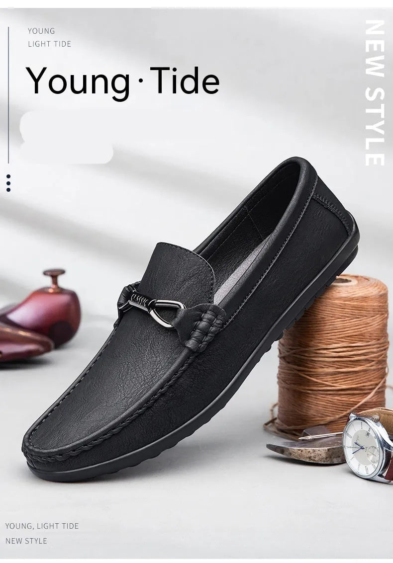 Breathable slip-on shoes with two-layer cowhide upper, flat heel, round toe, solid colour, sizes 37-46.