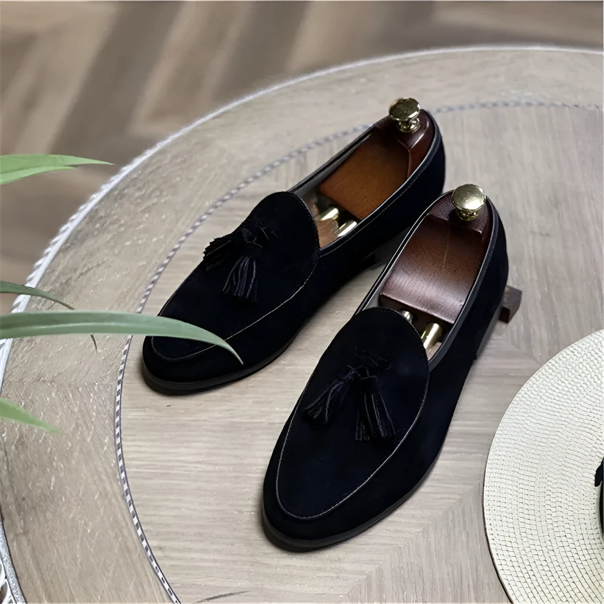 Men's fashion retro British tassel slip-on shoes with artificial PU upper in black, blue, brown, dark gray, sizes 38 to 48