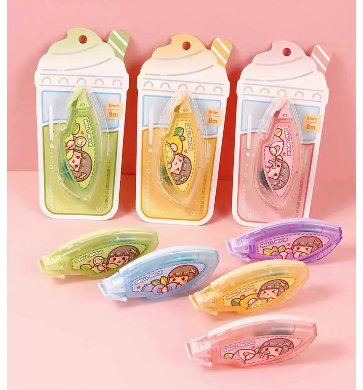 Dotting glue in fruity colours on a card, high viscosity traceless double-sided adhesive