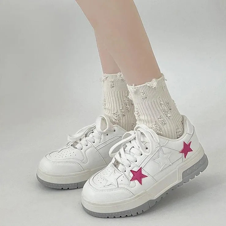 Women Korean style low-top sneakers in solid black, PU leather, round toe, front lace-up