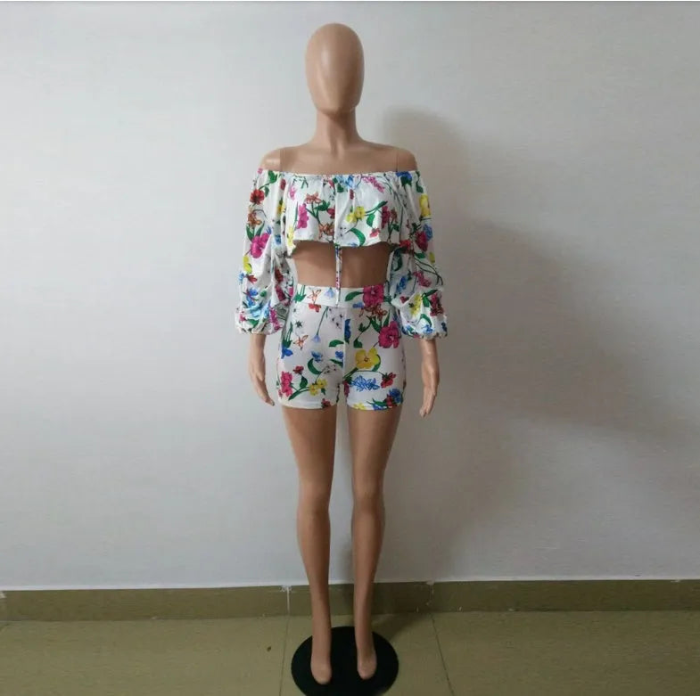 Multicolour digital print two-piece set with a pile sleeve top and matching shorts