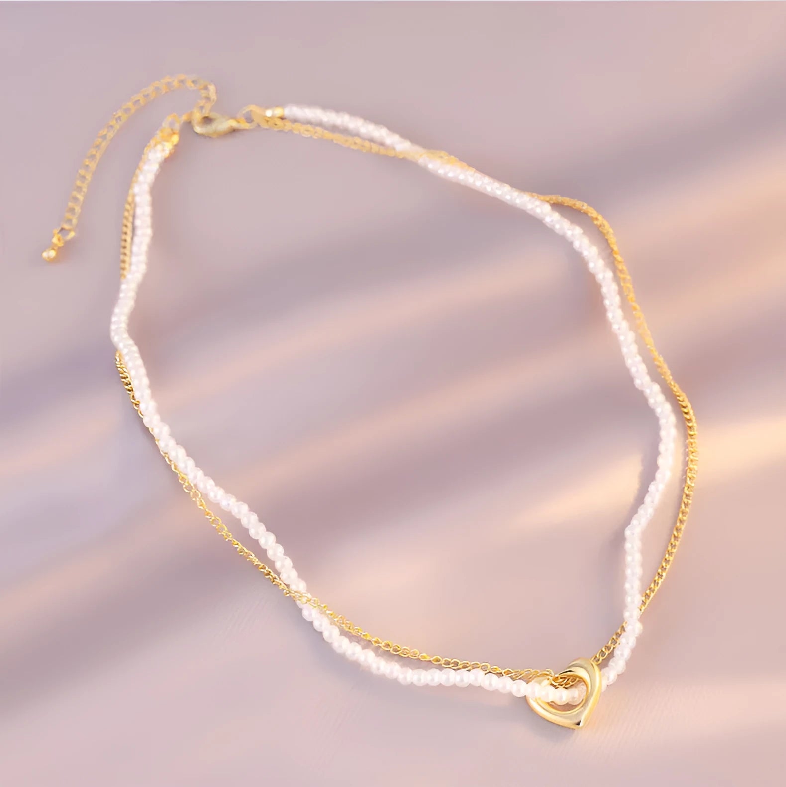 Female vintage retro imitation pearl necklace with geometric shape, adjustable 21-50cm perimeter, available in multiple colours