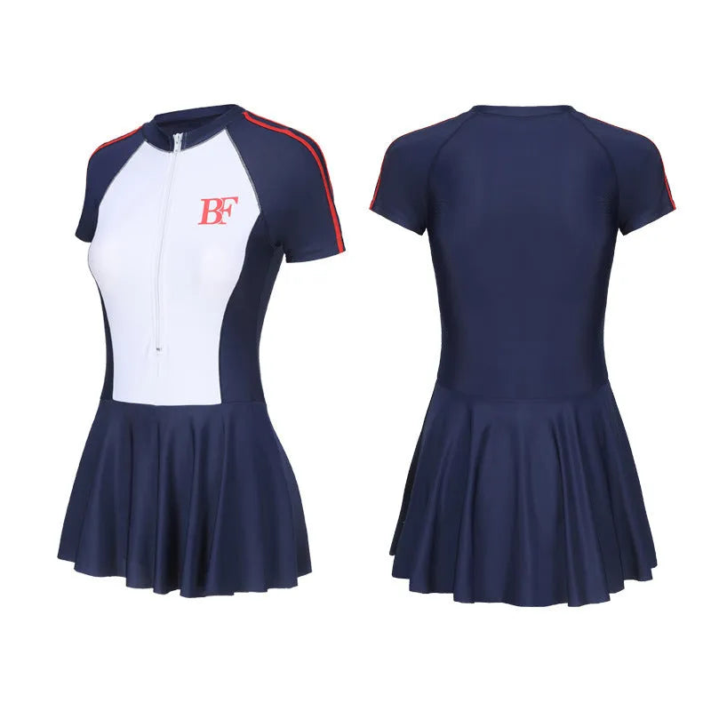 Ladies conservative one-piece swimsuit with colour-matching pattern for sports