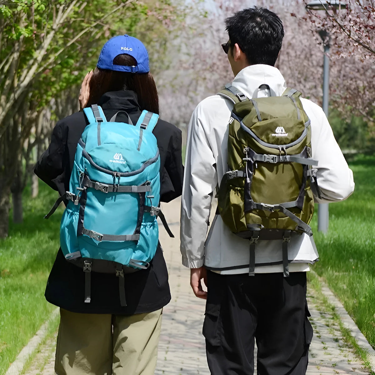 30L Oxford cloth backpack in army green with curved shoulder straps and front pocket, designed for hiking and camping outdoor sports