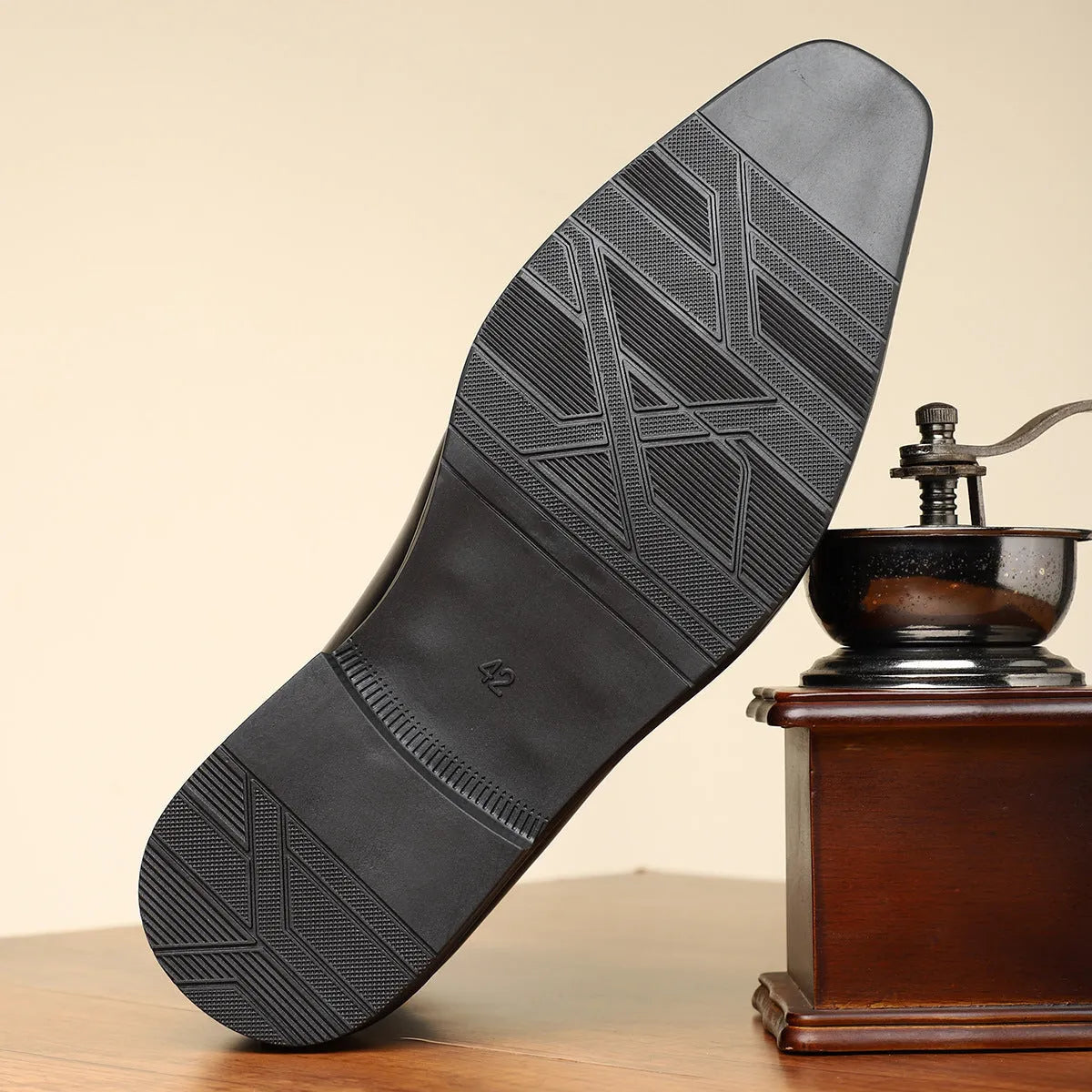 Men's brown retro formal business shoes with side zip and square toe.