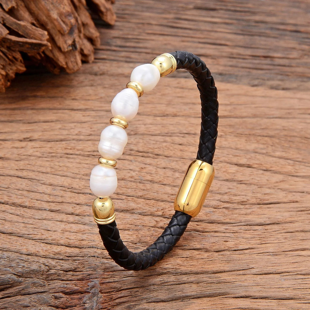 Handmade leather bracelet with irregular pearls in Korean style unisex design