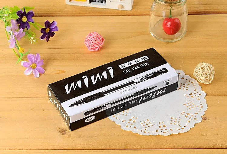 Black ink gel pen with 0.5mm carbon refill plastic body 14.5cm length
