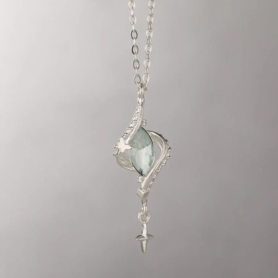 Adjustable hollow-out alloy pendant necklace with Mori style or Heart of Thorns design on cross chain