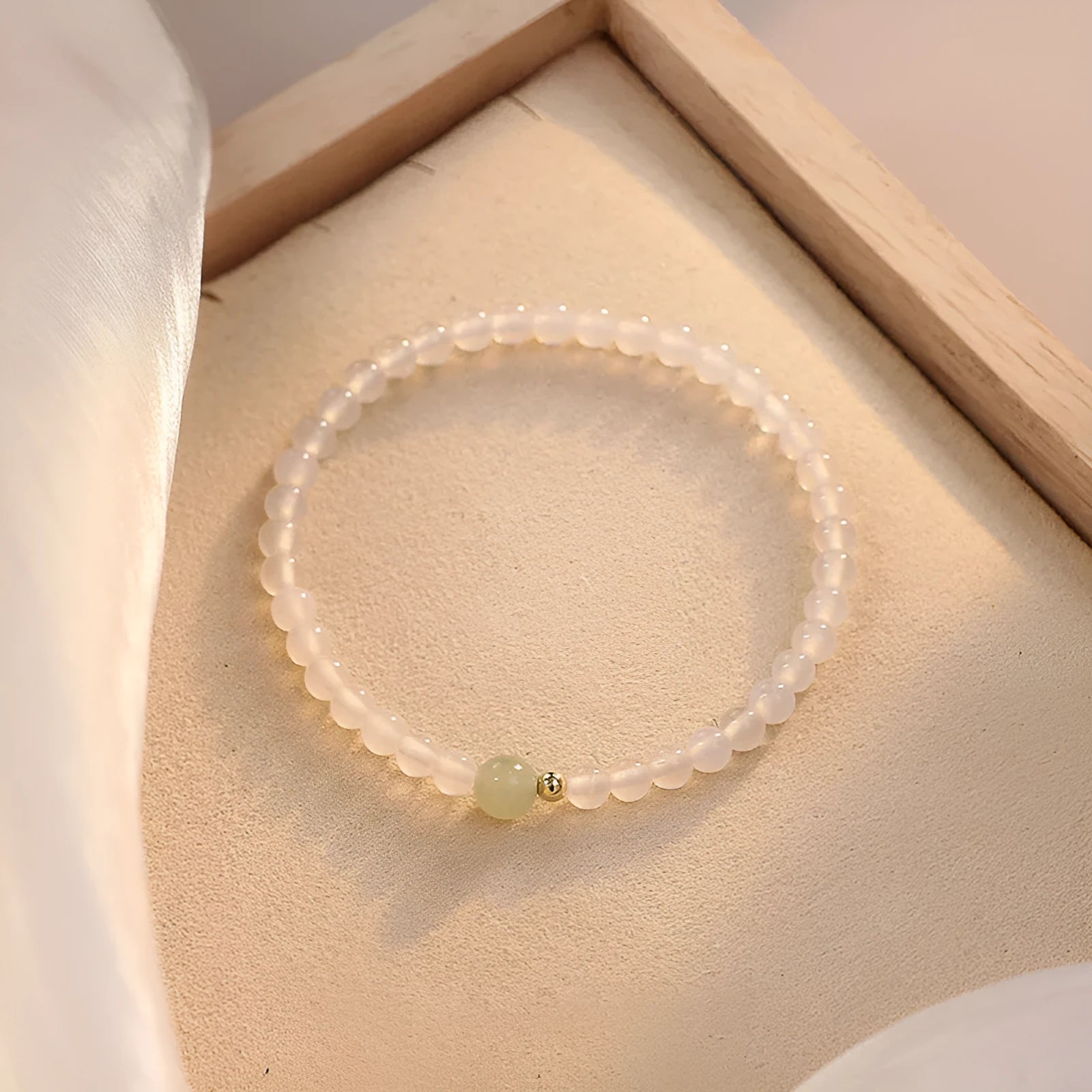 Natural white agate women's bracelet with New Chinese style design on 15cm measurement