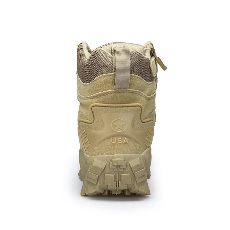 Men's black US Army Delta tactical boots with rubber sole for outdoor hiking and sports.
