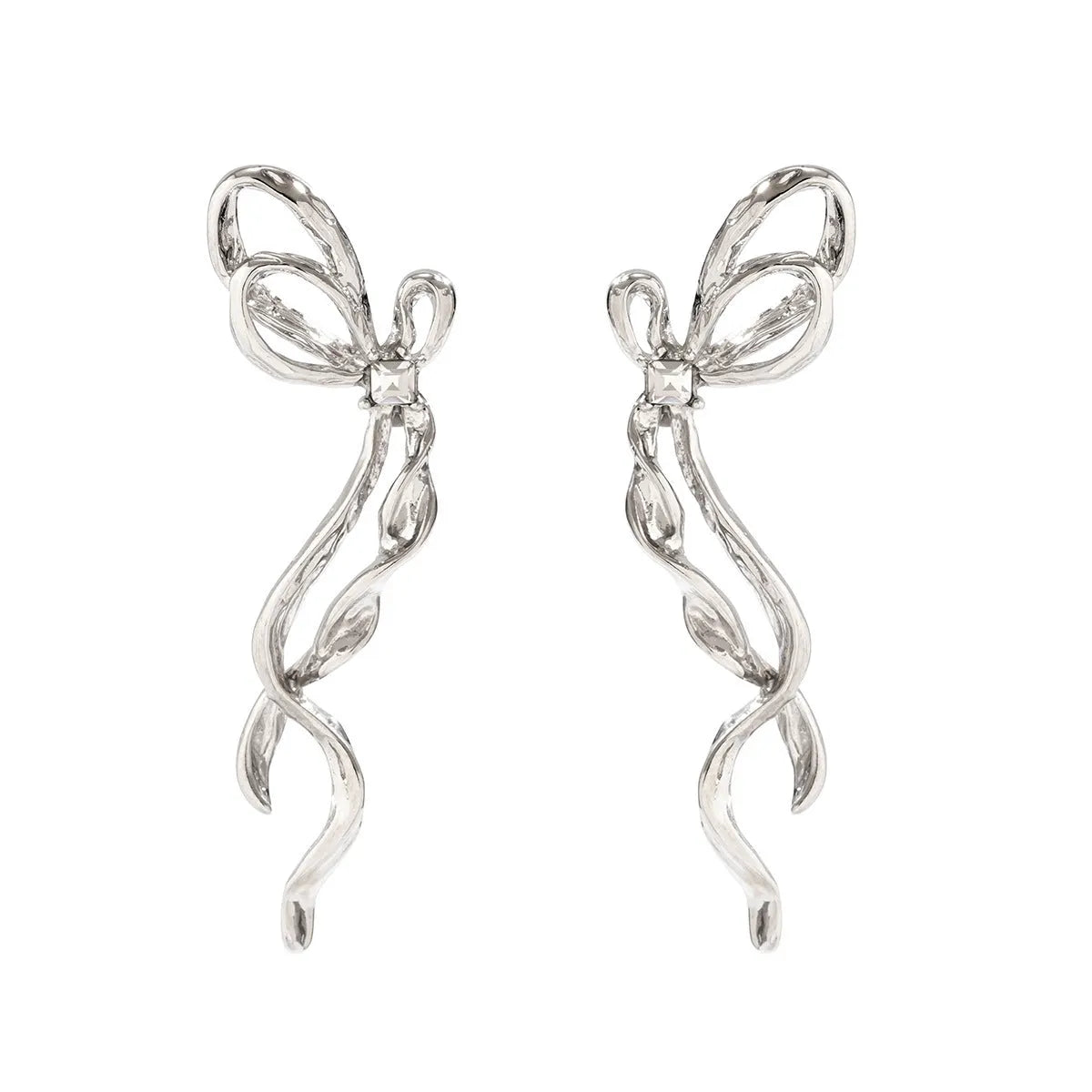 Alloy electroplated bowknot earrings in white K colour, women's fashion jewellery, bow shape stud earrings
