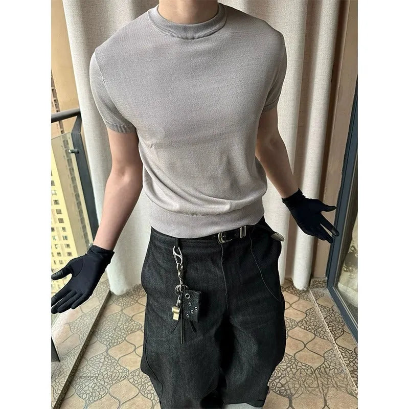 Men's knitted slim fit short sleeve t-shirt with thread cuff-closing in solid colour options