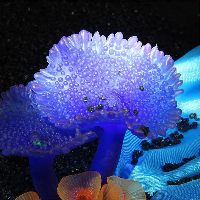 Blue artificial coral plant simulation for aquarium landscaping, 9.5cm size, non-fading decoration