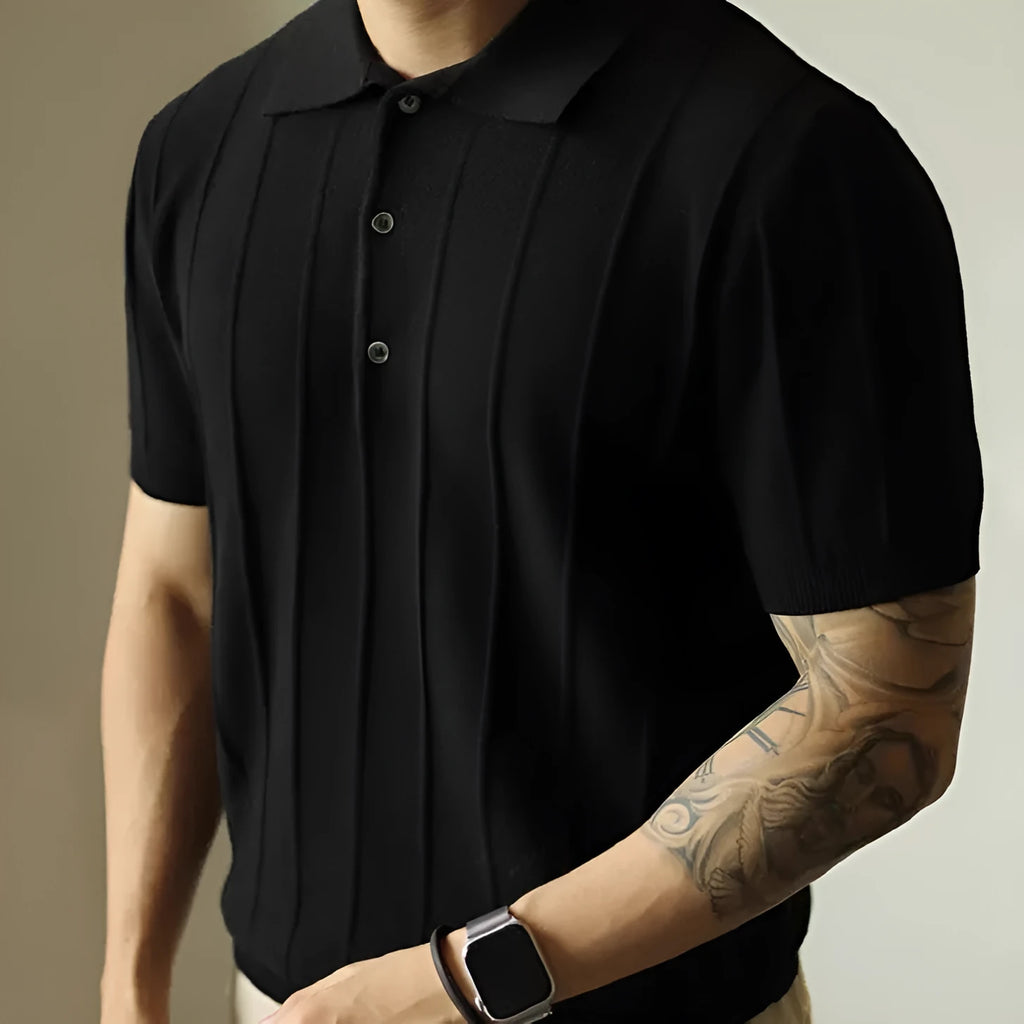 Men's solid colour polyester t-shirt in loose fit, available in black and white options