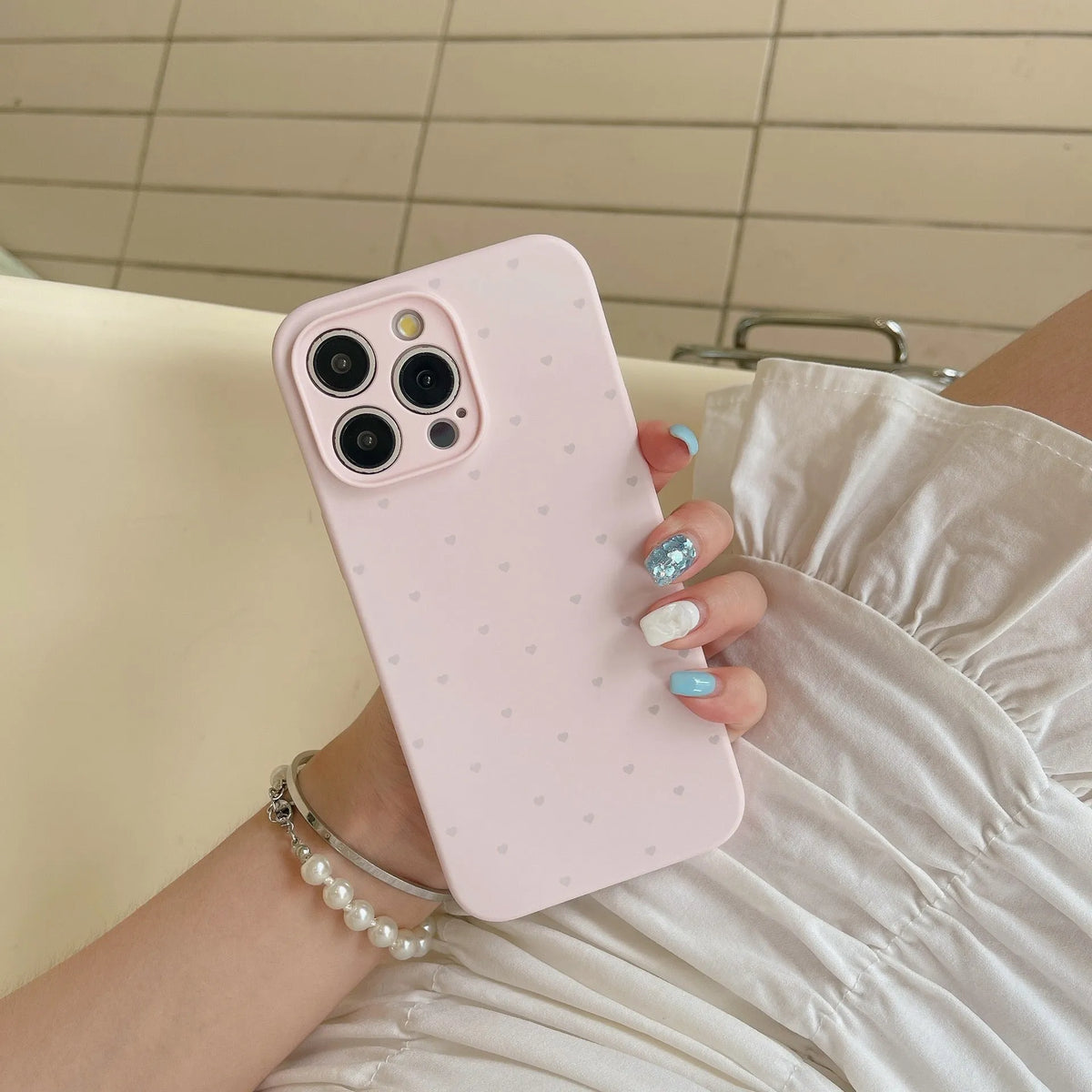 Love heart liquid silicone phone case in grass purple for iPhone, shockproof and fingerprint-proof
