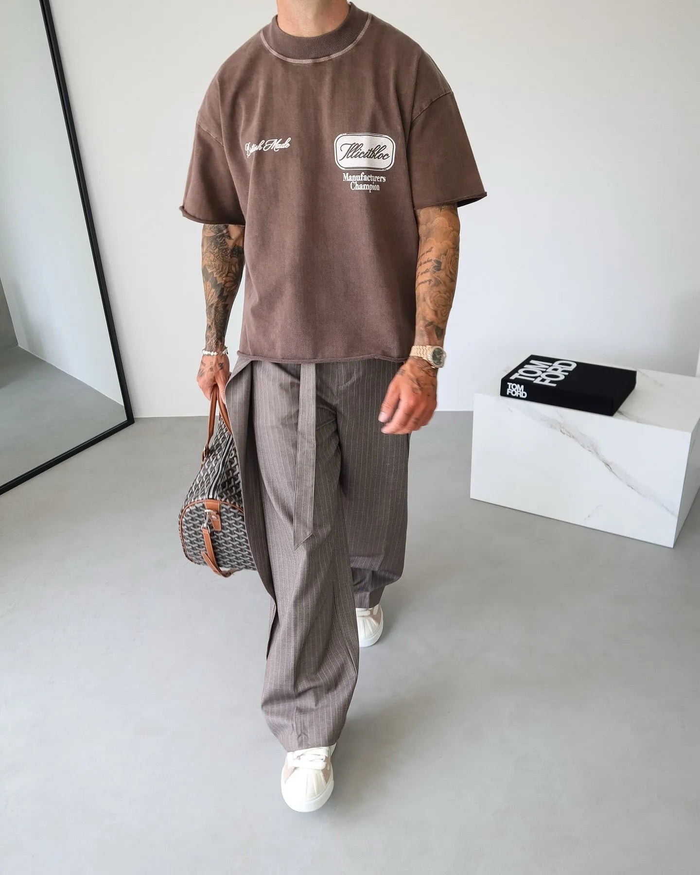 Men's casual striped lace-up full-length polyester trousers with drawstring waist in regular fit