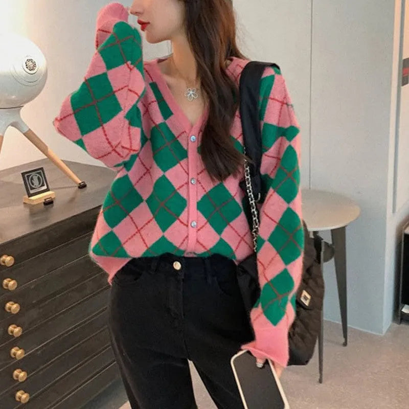 Acrylic knitted cardigan coat in macaron colours with regular sleeves and free size fit
