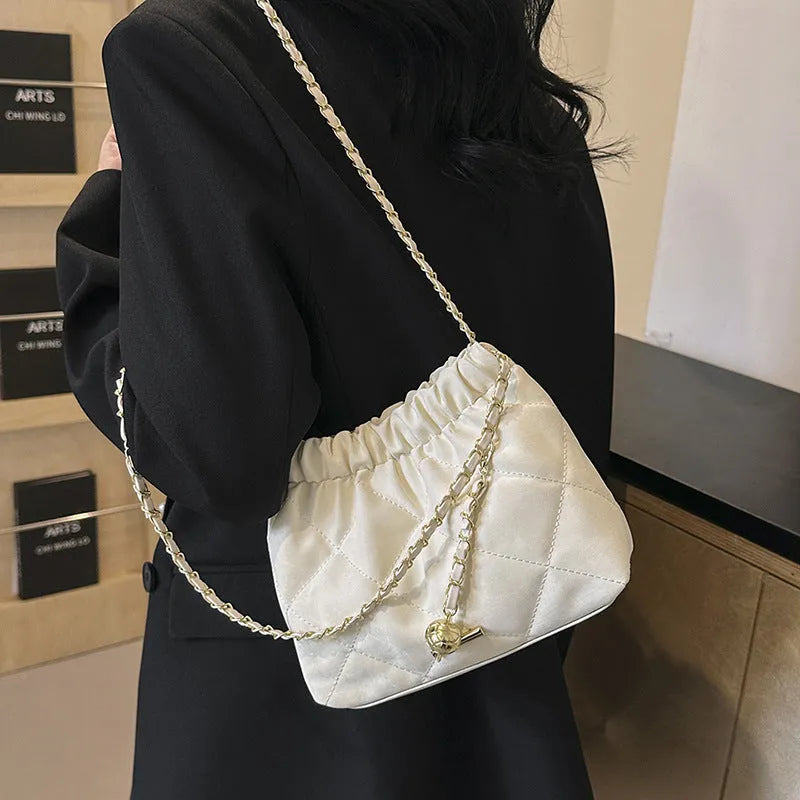 Fashion rhombus chain shoulder messenger bag in soft PU, horizontal square shape, single shoulder strap, available in black, blue, pink, white