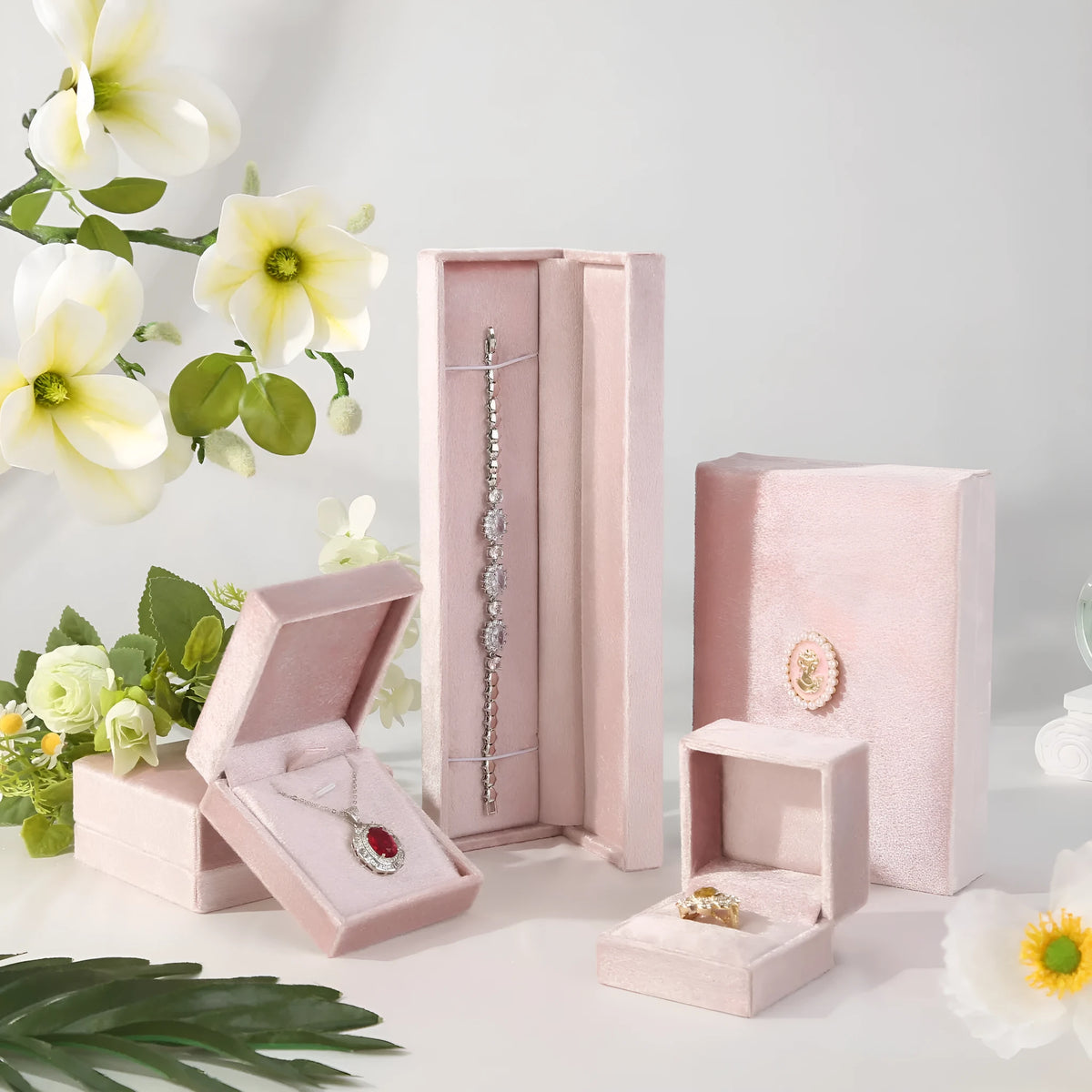 Velvet jewellery gift box in champagne or pink for rings, bracelets, necklaces and pendants
