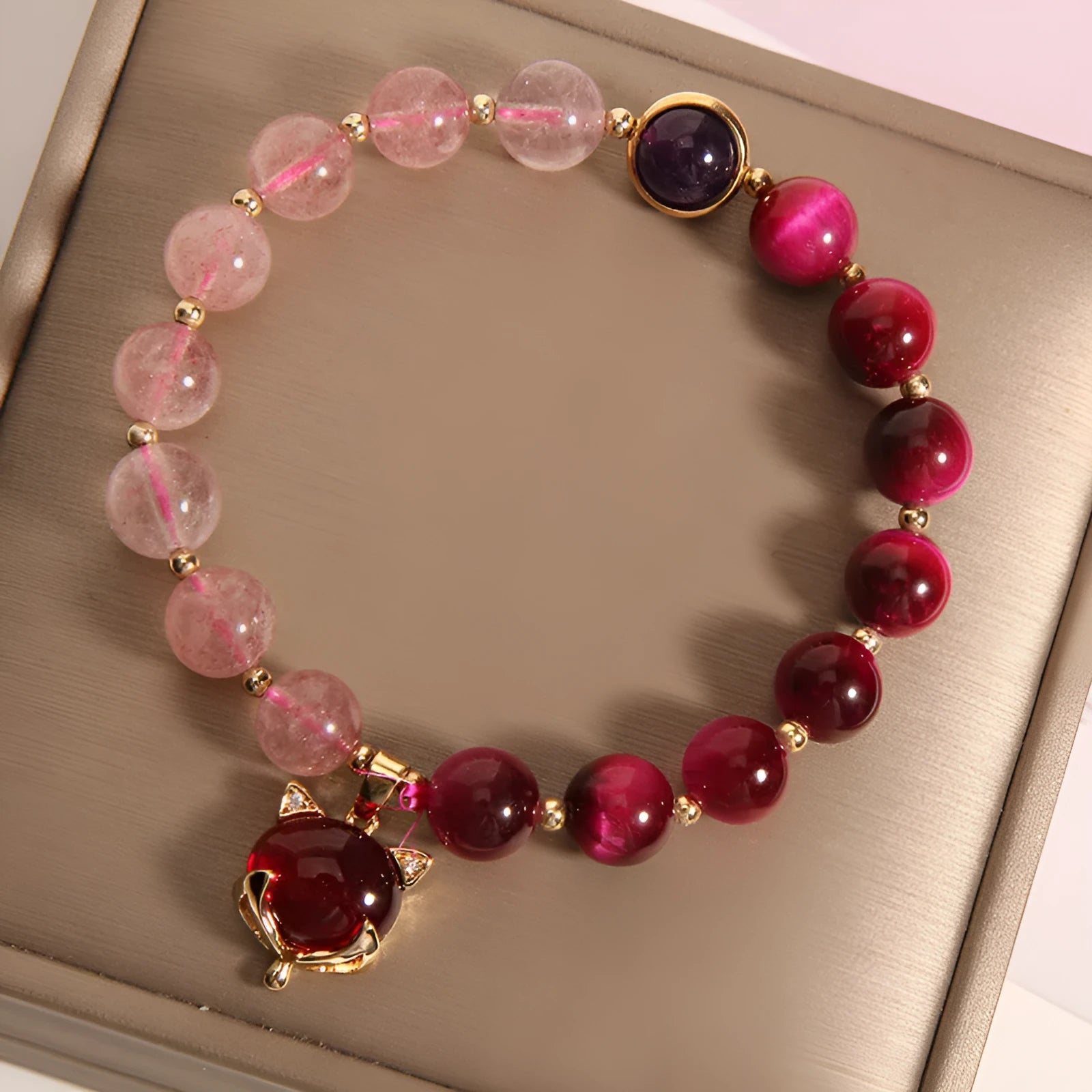Natural strawberry crystal bracelet with elastic rope in 18cm uniform size for women