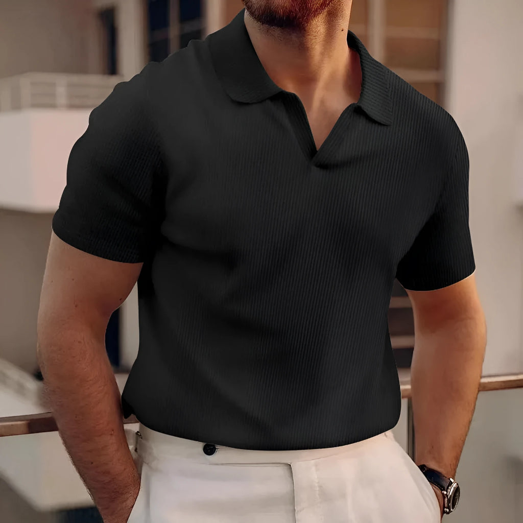Men's slim fit t-shirt with textured waffle lapels in solid colour.