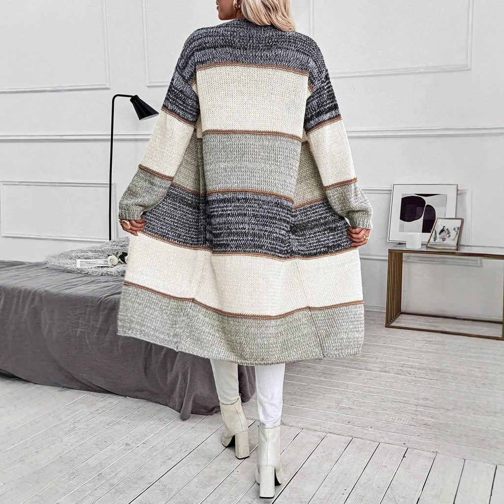 Grey women's knitted cardigan with long sleeves and loose street fashion fit