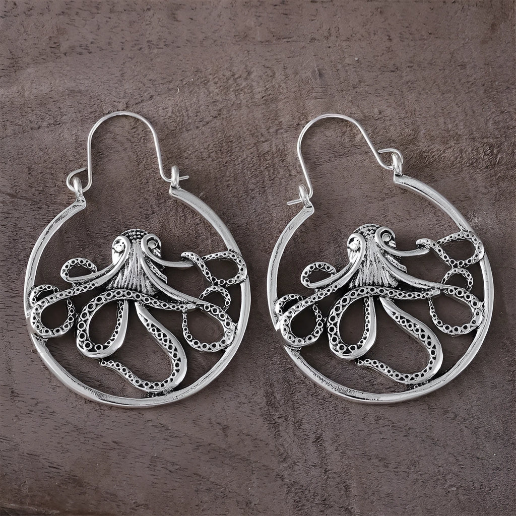 Vintage octopus earrings in antique silver zinc alloy with detailed tentacle design
