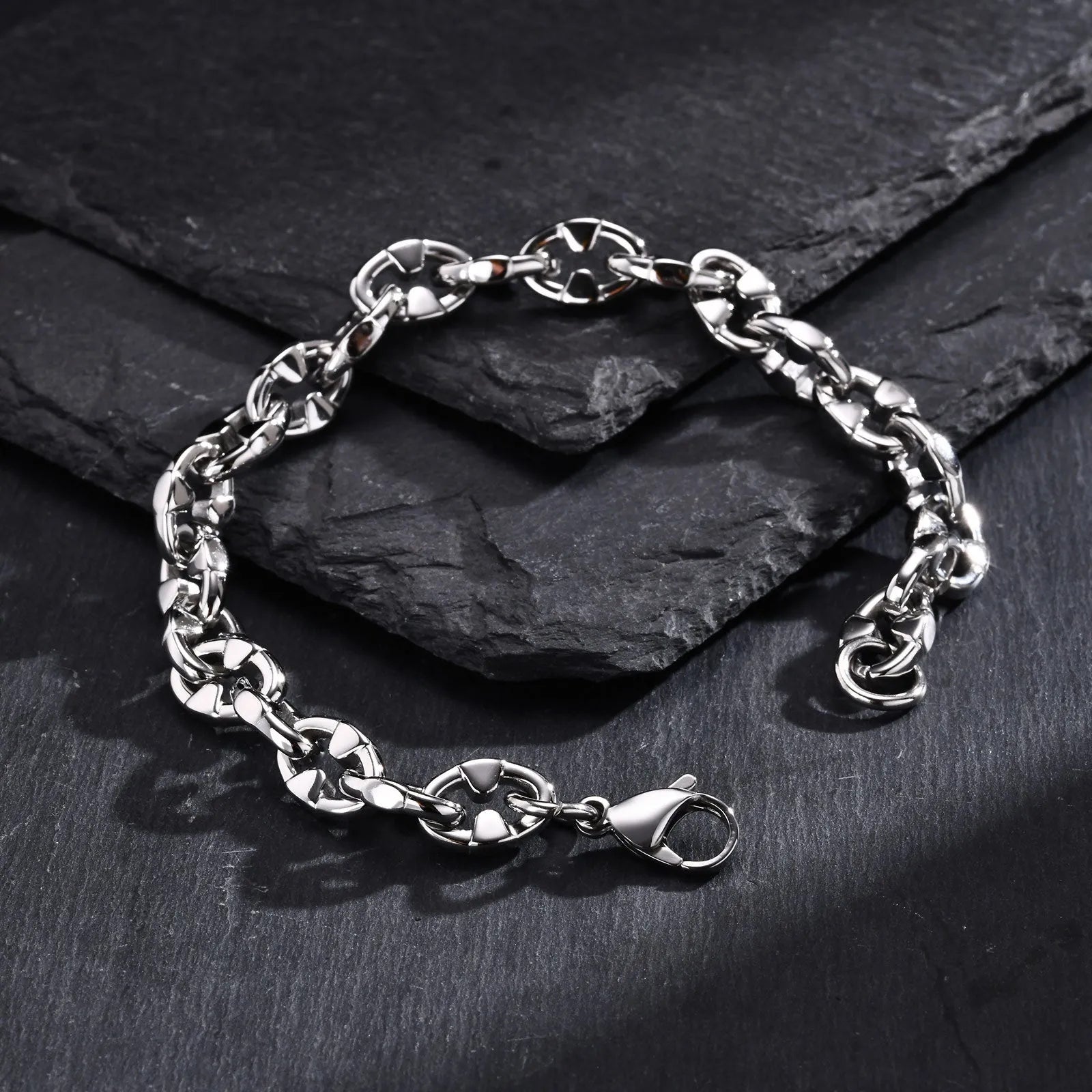 Men's thick stainless steel handmade geometric chain bracelet in steel colour.