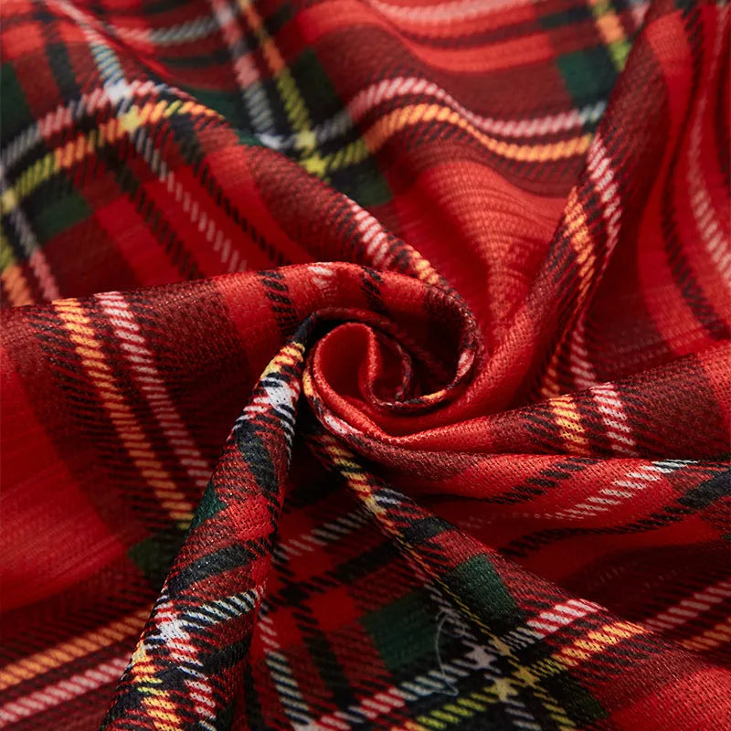 American-style rectangular polyester curtain with Christmas printed designs in red and blue colour options