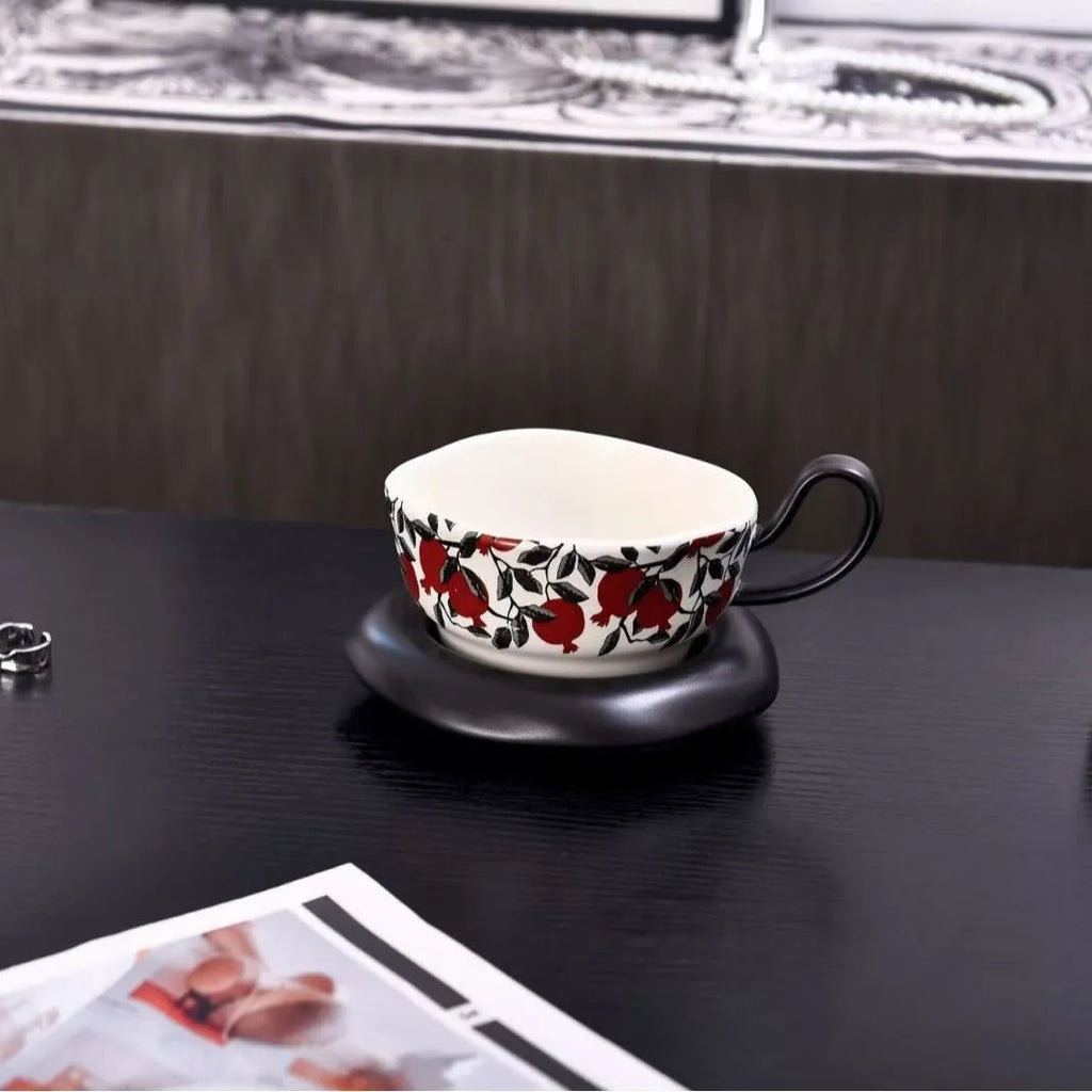 Ceramic coffee cup and saucer set in retro style, 210ml capacity, in black or orange colour