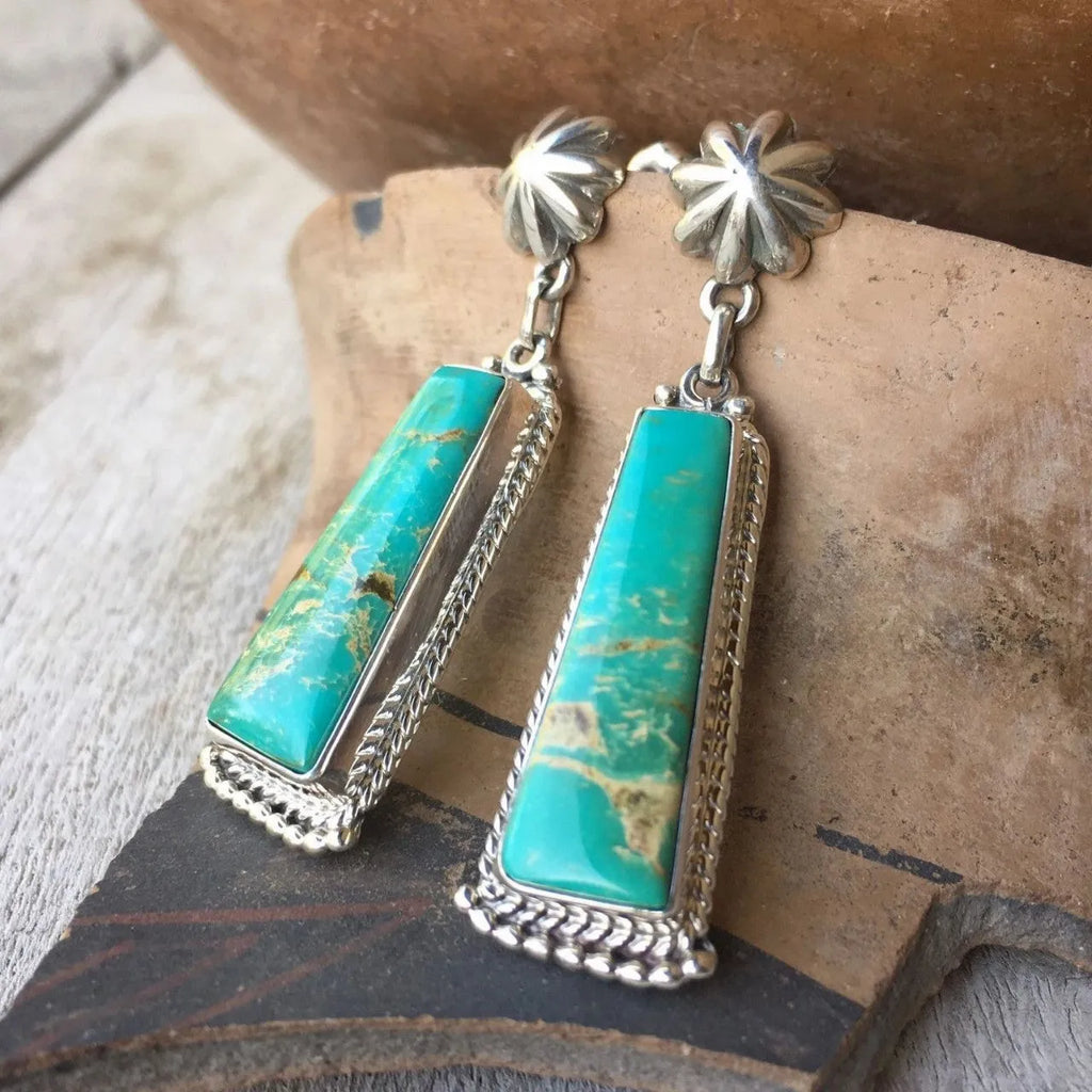 Bohemian retro creative earrings for women in green, alloy with electroplated finish, drop style