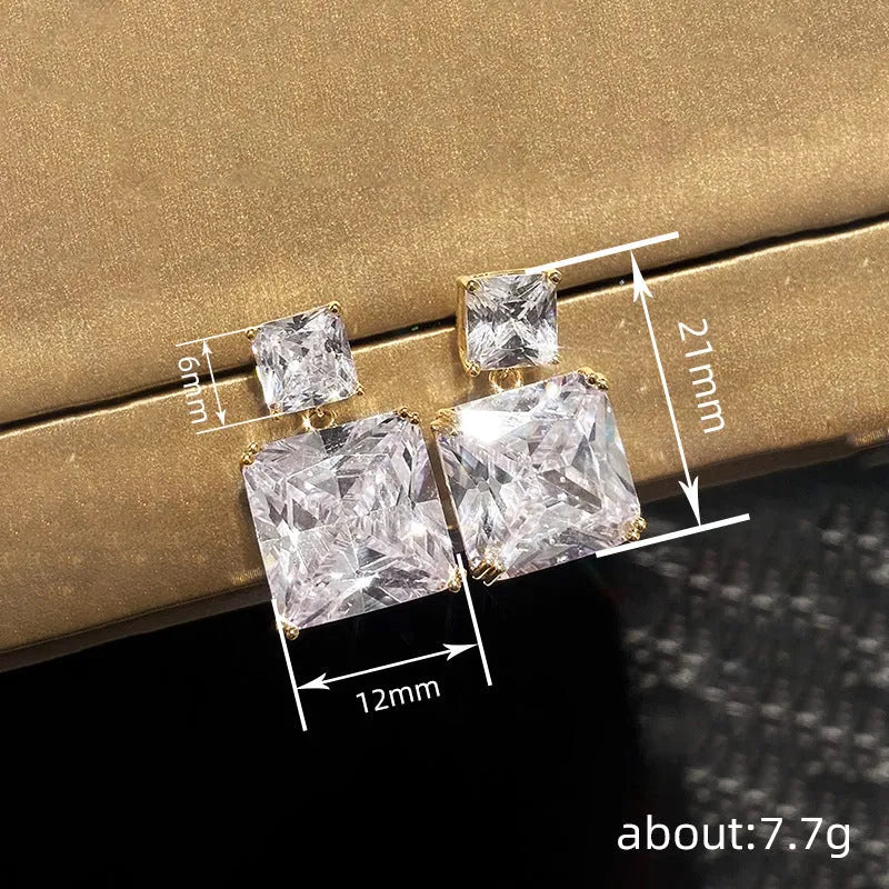 Geometric square copper earrings with quadrilateral design in gold or white gold finish