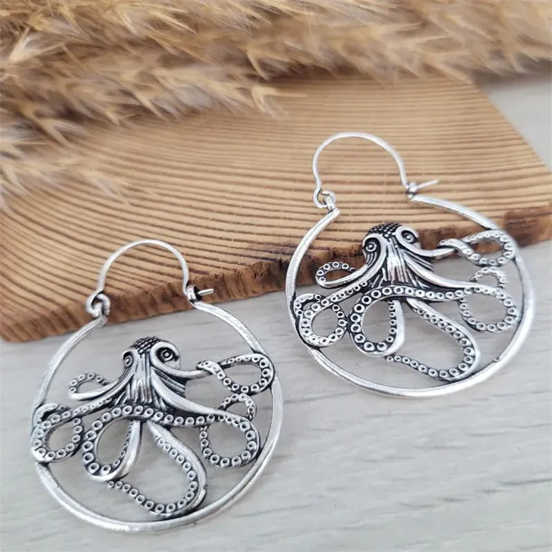Vintage octopus earrings in antique silver zinc alloy with detailed tentacle design