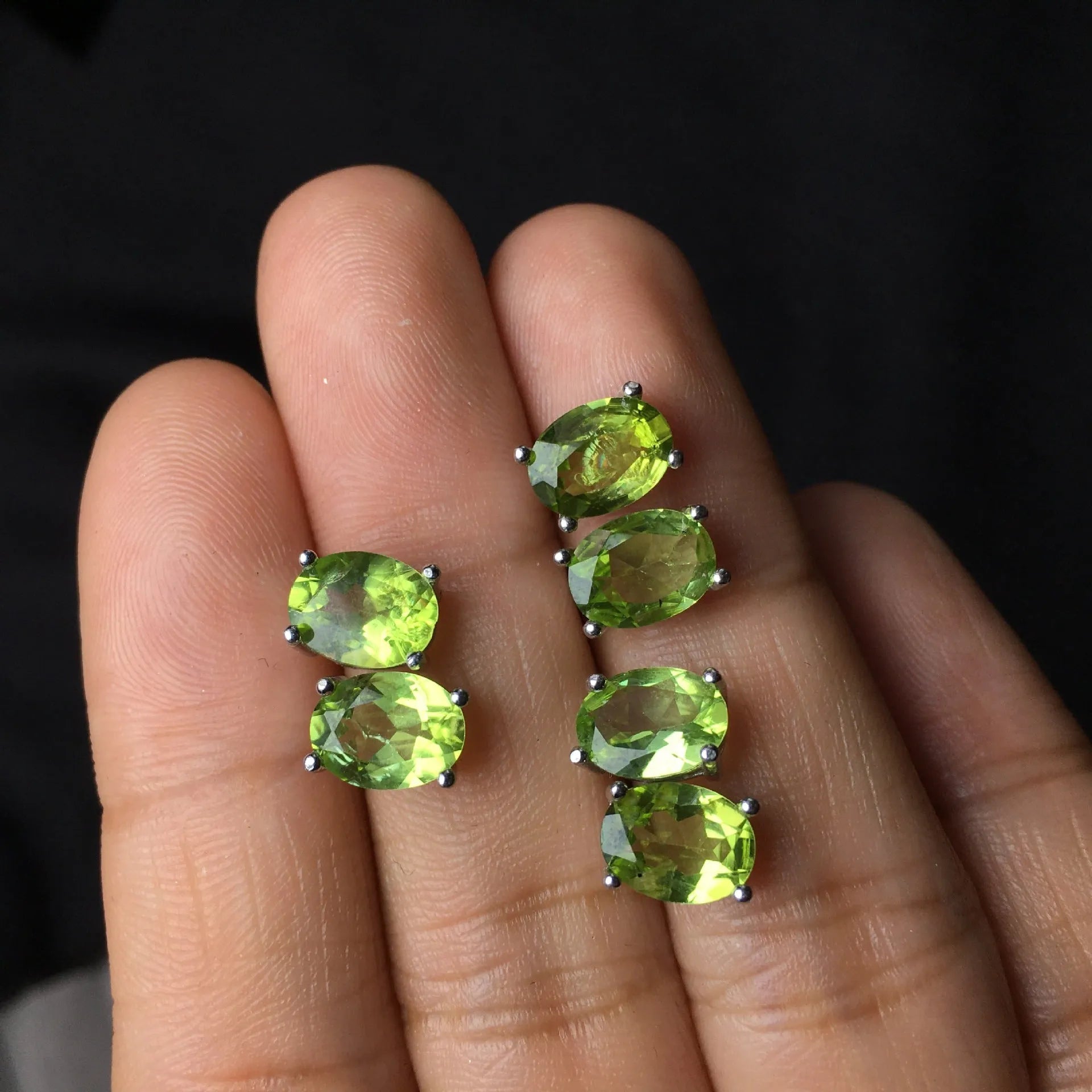 Natural grass green olivine stud earrings in S925 silver with 6x8mm geometric oval stones.