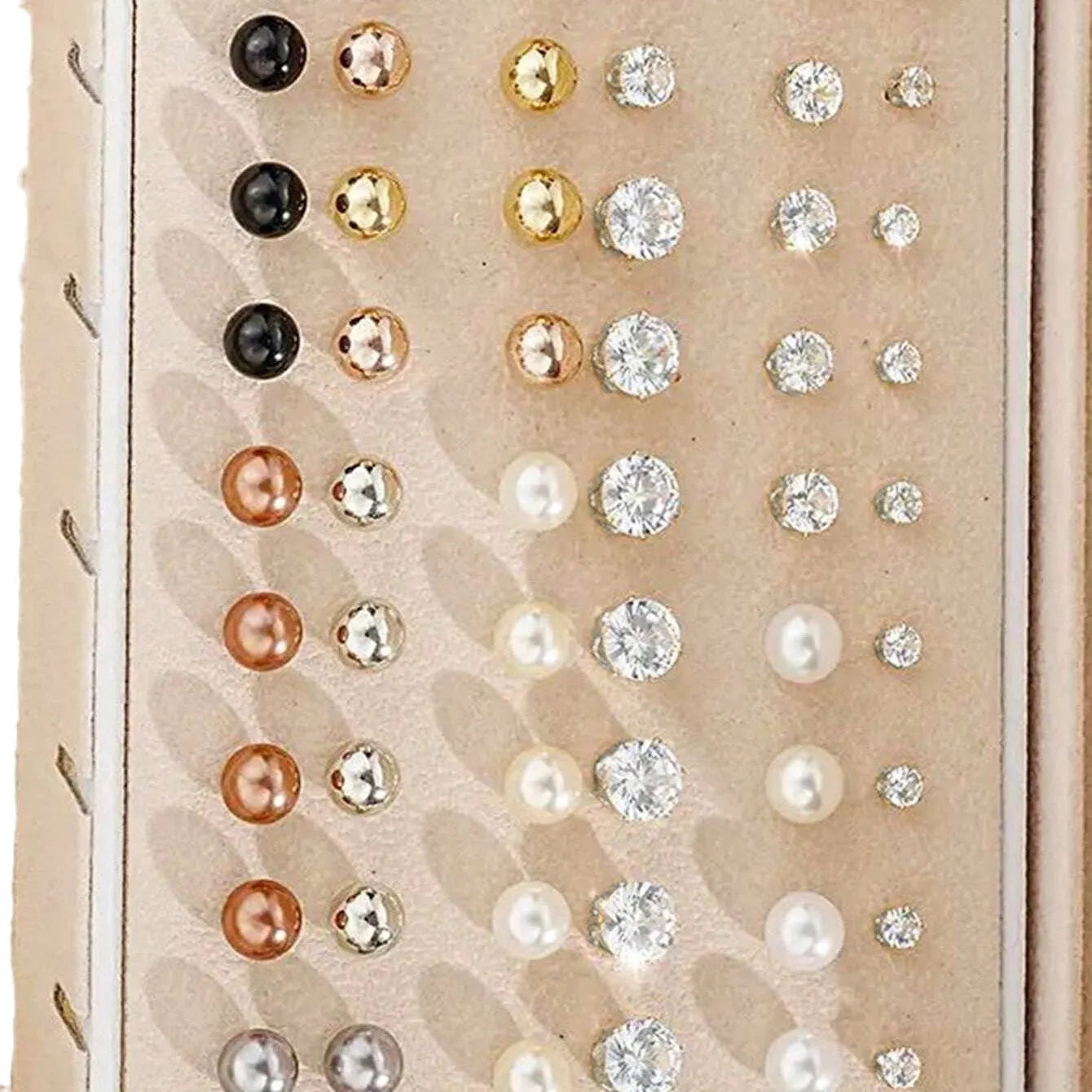 108 geometric alloy pearl earrings with round elements in gold and yellow electroplated finishes