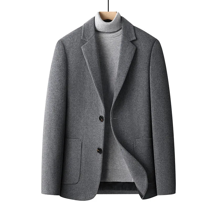 A grey slim-fit men's wool suit blazer with a non-ironing finish for autumn wear.
