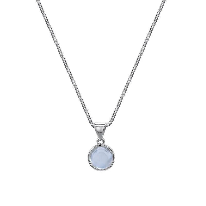 Korean-style women's necklace with adjustable length oval pendant featuring eight Awn star geometric pattern