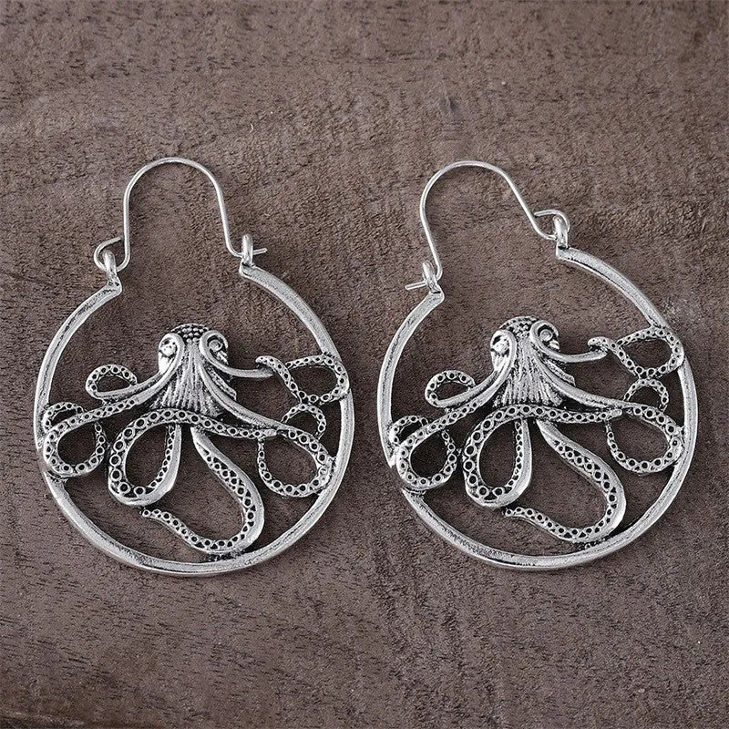 Vintage octopus earrings in antique silver zinc alloy with detailed tentacle design