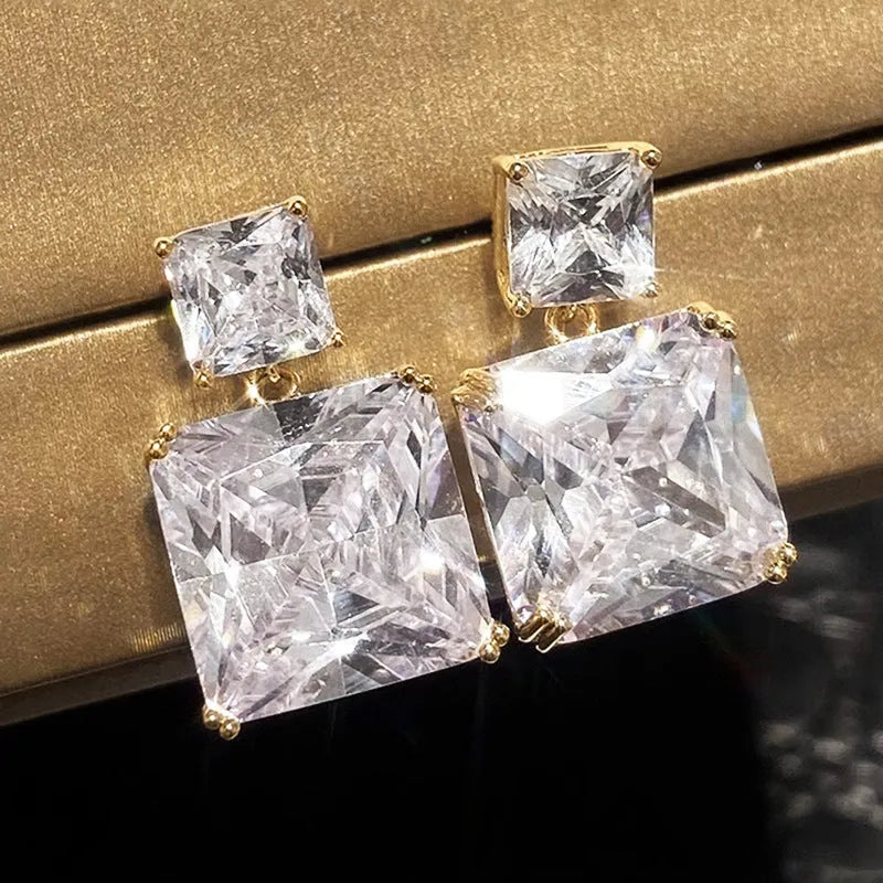 Geometric square copper earrings with quadrilateral design in gold or white gold finish