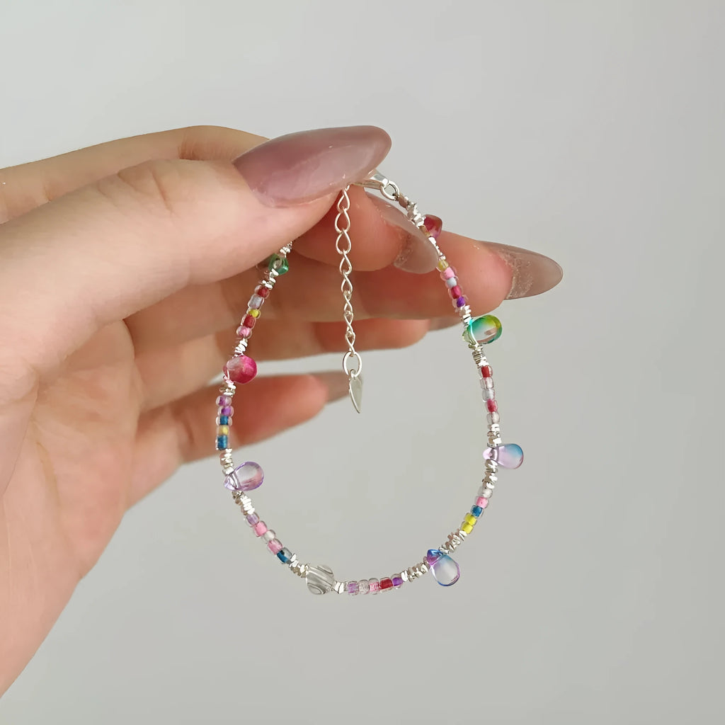 S925 sterling silver bracelet for women with bulb colour finish and geometric round element design in silver