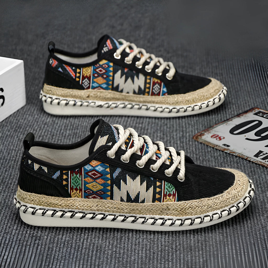 Men's casual summer shoes in breathable cloth fabric with round toe design