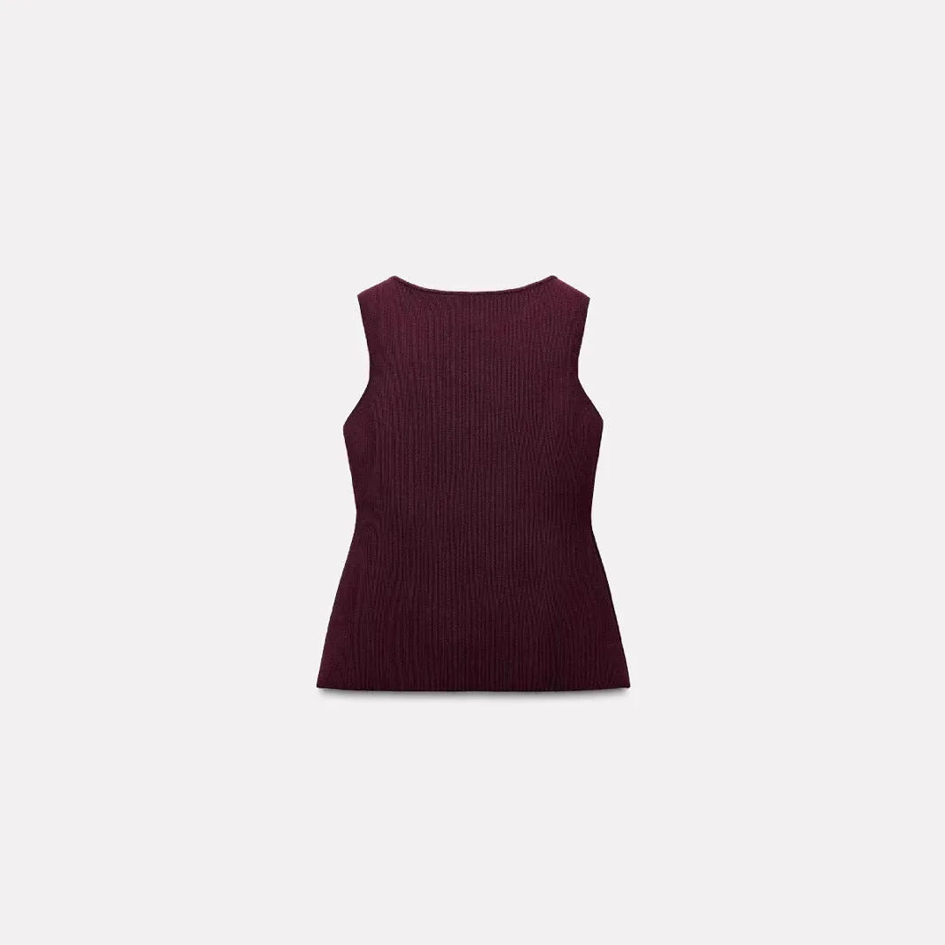 Dark red viscose sweater vest with gold buttons and 3D pattern, slim fit sleeveless design