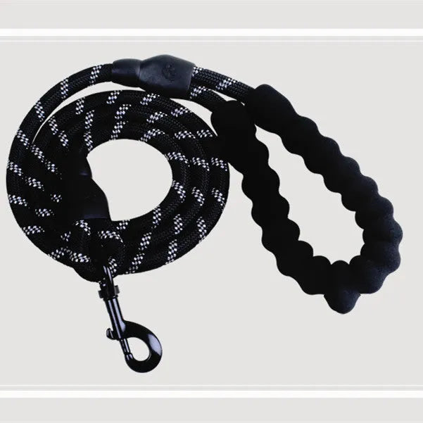 Fashion Simple Pet Leash Chest Strap Set in Black with adjustable sizing from XS to XXL for dogs